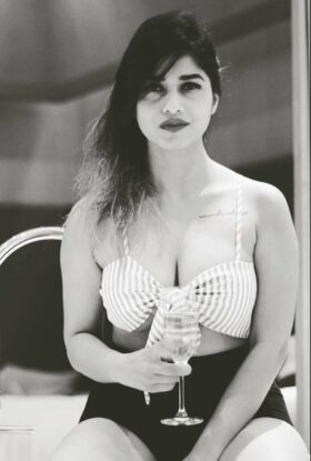 Dubai Indian Escort +971501558122